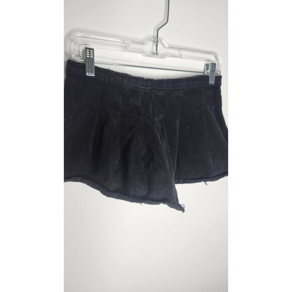Pretty Little Things Y2K Black Denim Pleated Mini Skirt Size 0 - Picture 3 of 5